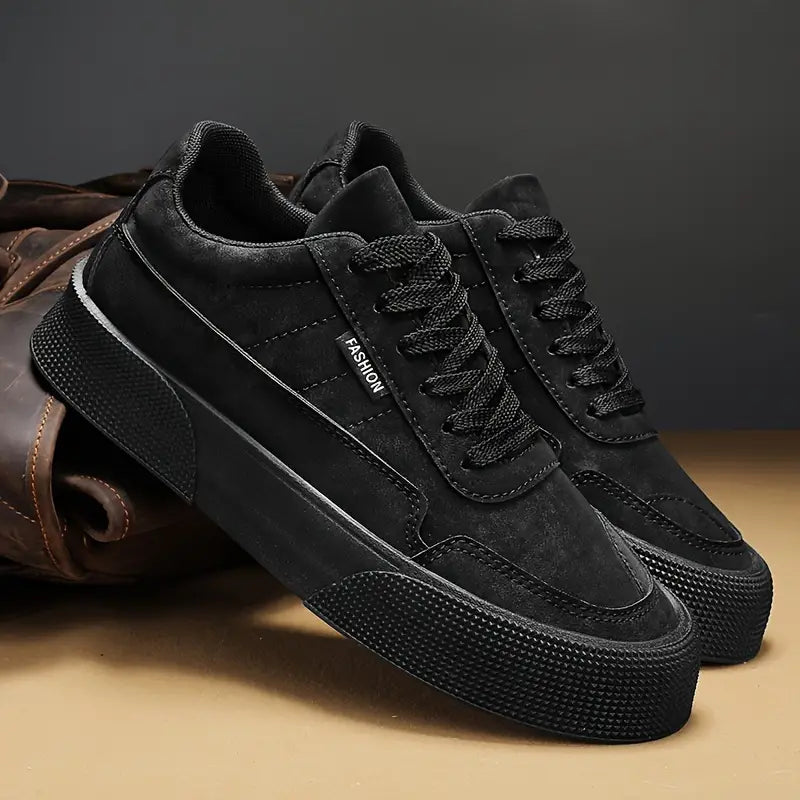 Men's Low Top Sneakers - Lace-Up & Chunky Sole